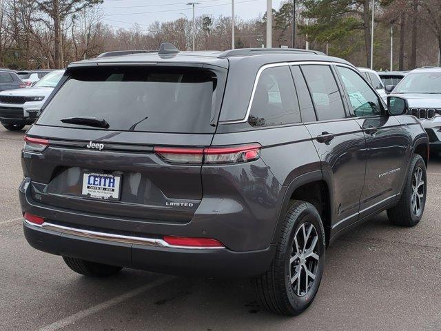 new 2025 Jeep Grand Cherokee car, priced at $49,585