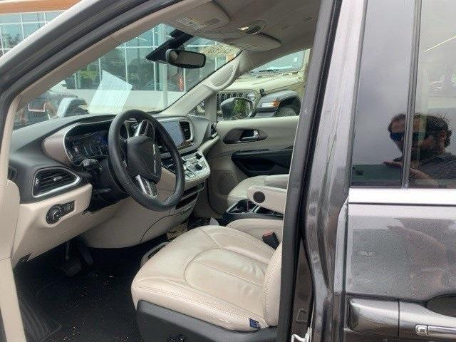 used 2020 Chrysler Pacifica car, priced at $20,988