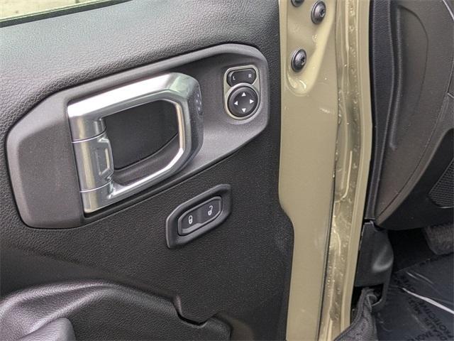 new 2025 Jeep Wrangler car, priced at $43,445