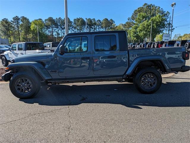 new 2024 Jeep Gladiator car