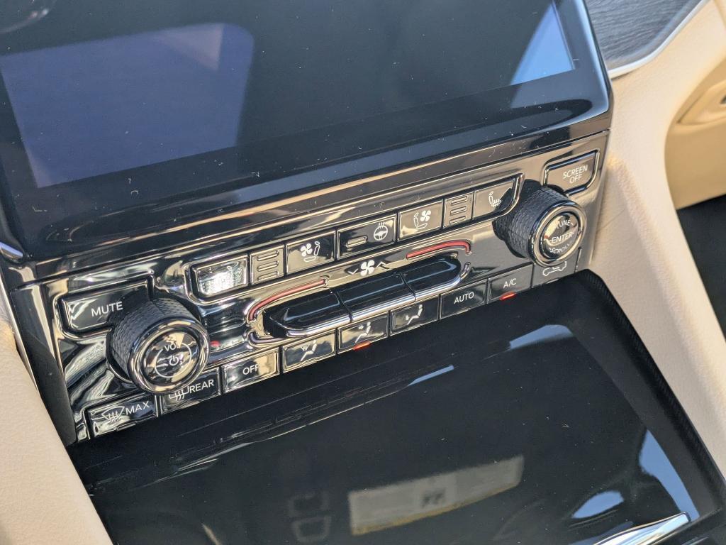 new 2025 Jeep Grand Cherokee car, priced at $53,930