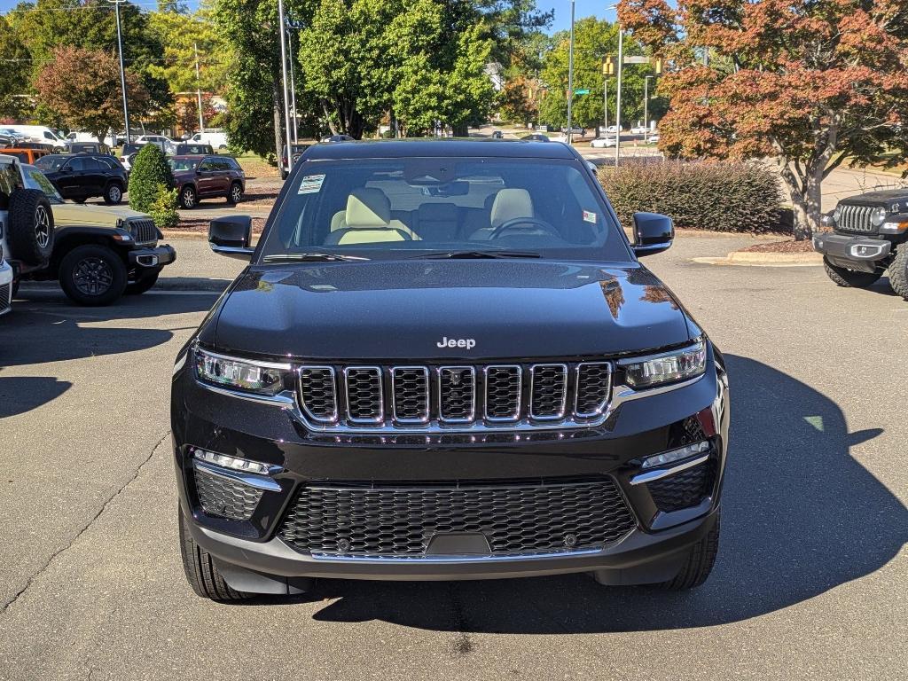 new 2025 Jeep Grand Cherokee car, priced at $53,930