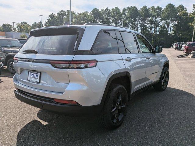 new 2024 Jeep Grand Cherokee car, priced at $47,175