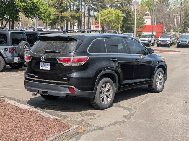 used 2015 Toyota Highlander car, priced at $22,269