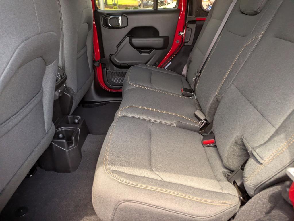 new 2025 Jeep Wrangler car, priced at $45,555