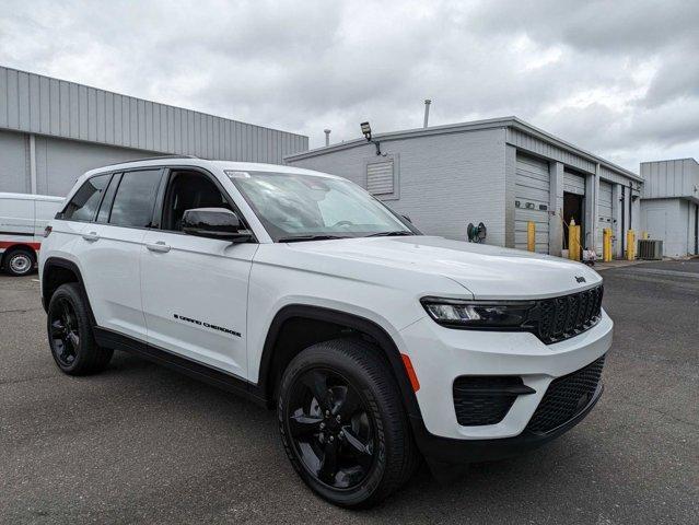 new 2024 Jeep Grand Cherokee L car, priced at $53,175