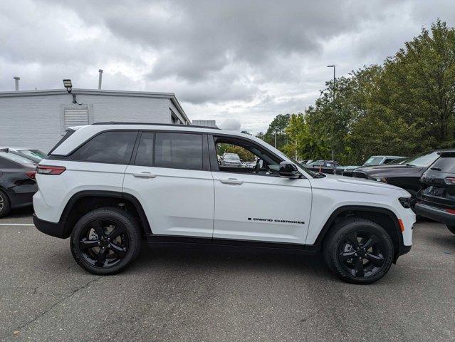 new 2024 Jeep Grand Cherokee L car, priced at $53,175