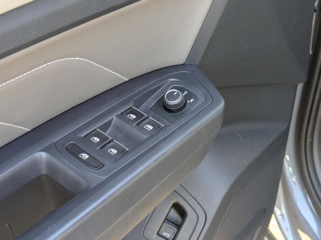 used 2021 Volkswagen Atlas Cross Sport car, priced at $26,988
