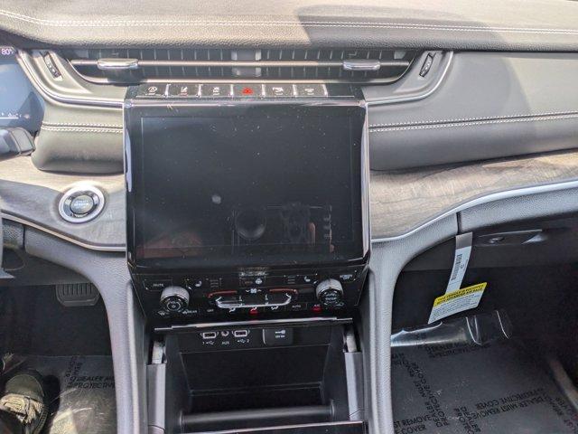 new 2025 Jeep Grand Cherokee car, priced at $48,010