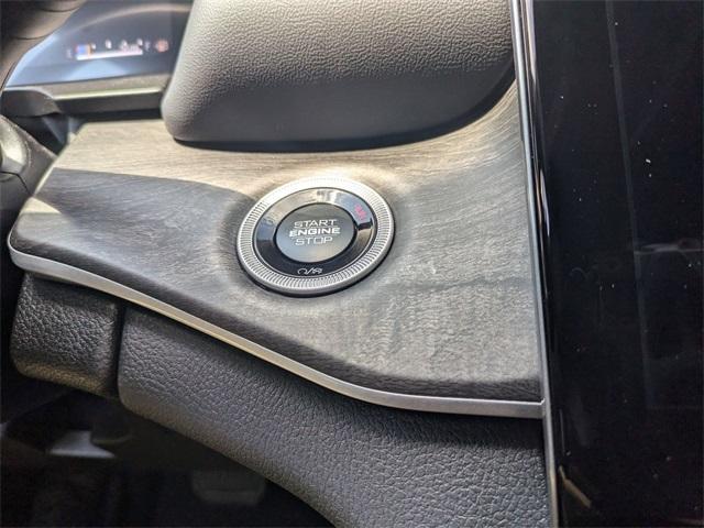 new 2025 Jeep Grand Cherokee car, priced at $48,010