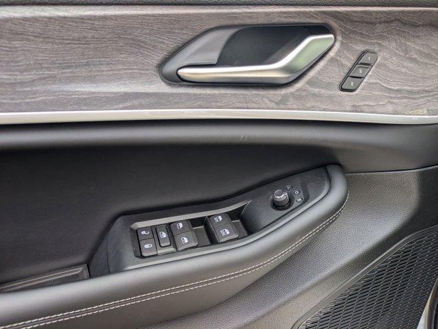 new 2025 Jeep Grand Cherokee car, priced at $48,010