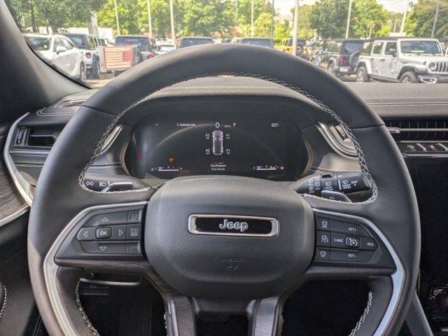 new 2025 Jeep Grand Cherokee car, priced at $48,010