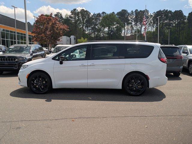 new 2025 Chrysler Pacifica car, priced at $52,845