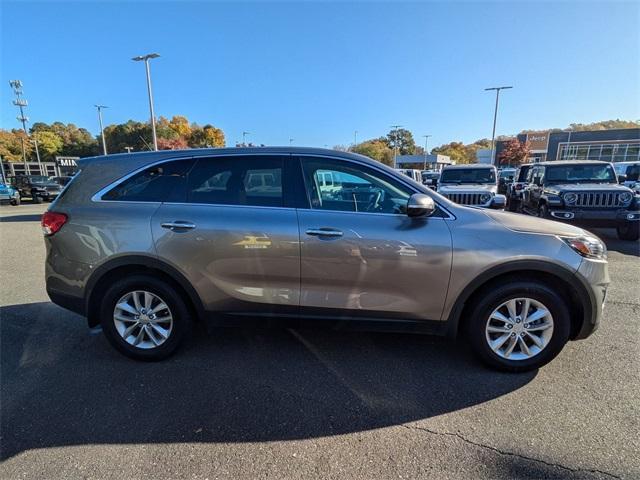 used 2017 Kia Sorento car, priced at $11,658