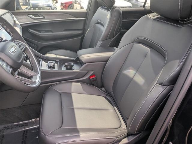 new 2025 Jeep Grand Cherokee car, priced at $48,010