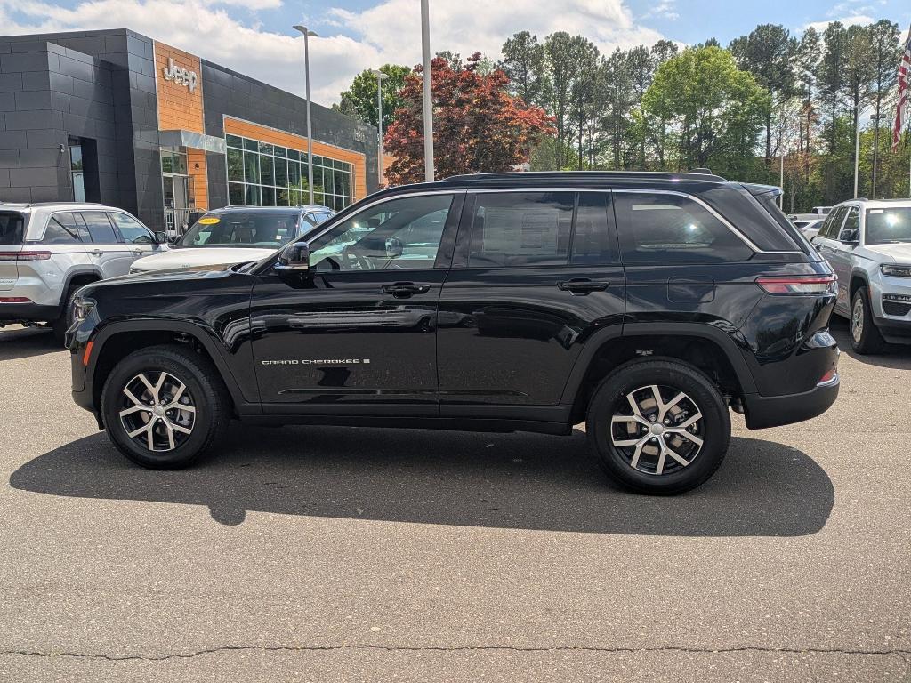 new 2025 Jeep Grand Cherokee car, priced at $48,010