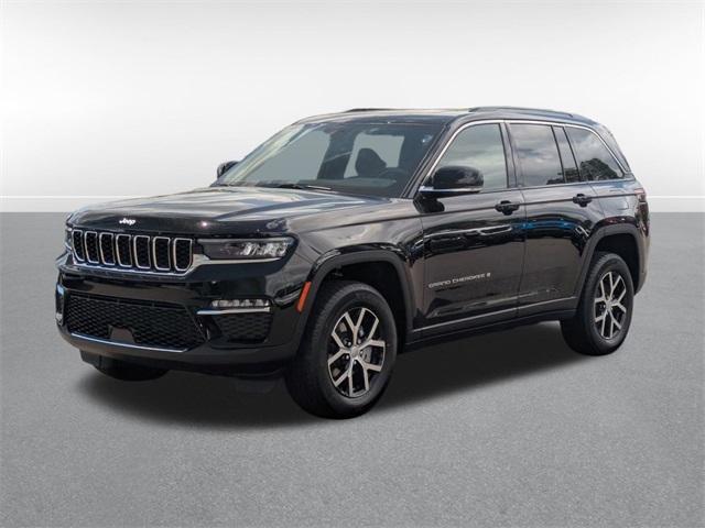 new 2025 Jeep Grand Cherokee car, priced at $48,010