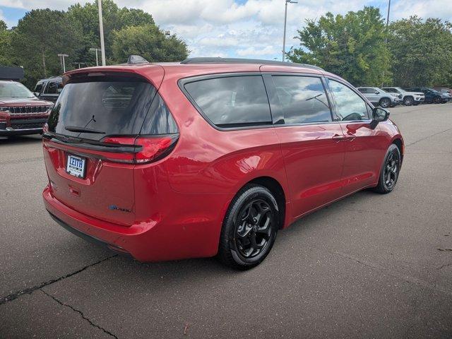 new 2025 Chrysler Pacifica Hybrid car, priced at $60,575