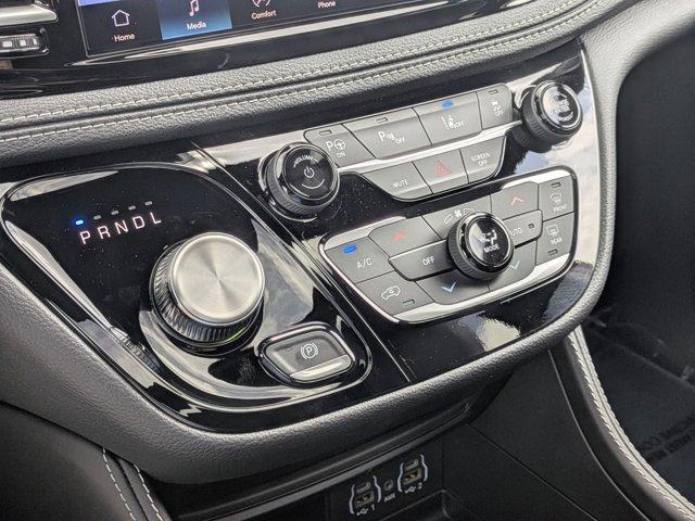 new 2025 Chrysler Pacifica Hybrid car, priced at $60,575