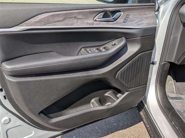 new 2025 Jeep Grand Cherokee car, priced at $52,935