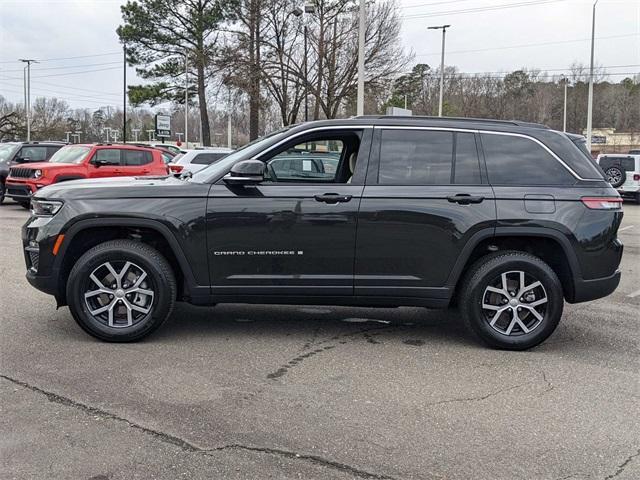 new 2024 Jeep Grand Cherokee car, priced at $44,445