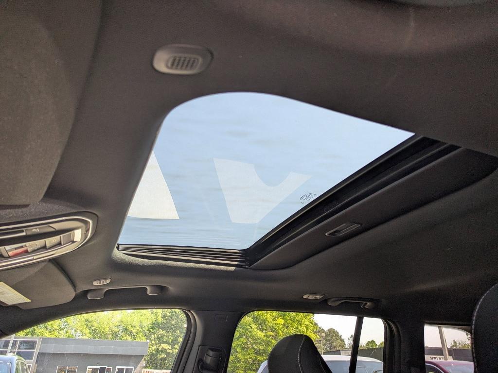 new 2025 Jeep Grand Cherokee car, priced at $42,170