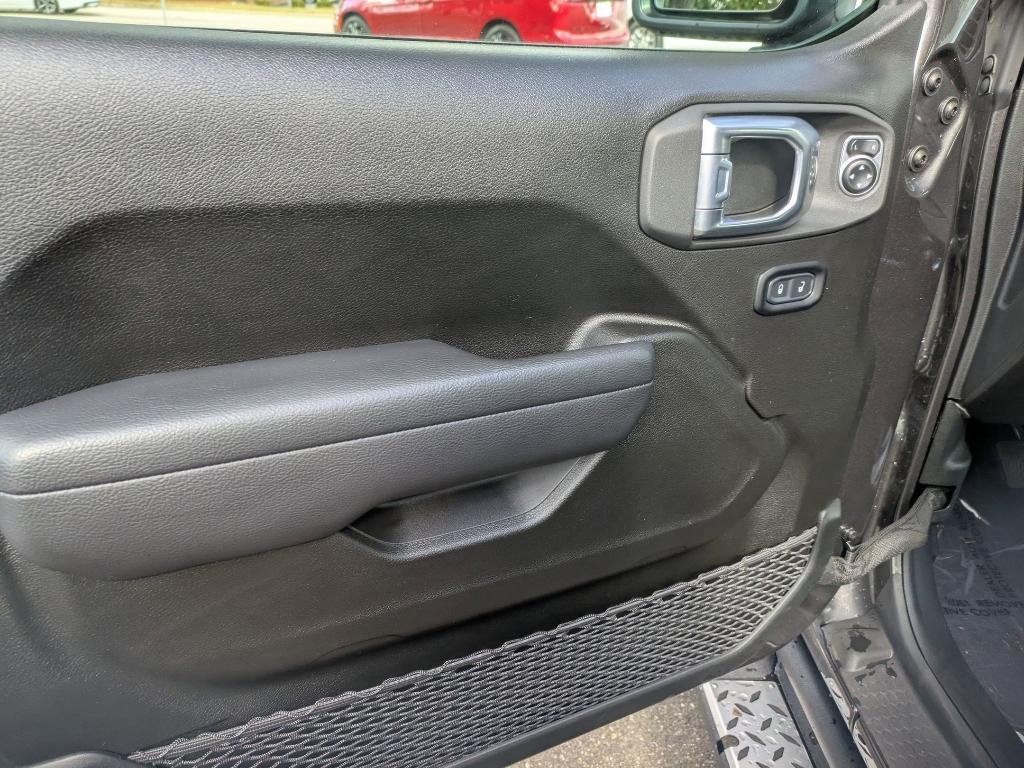 used 2024 Jeep Gladiator car, priced at $44,797