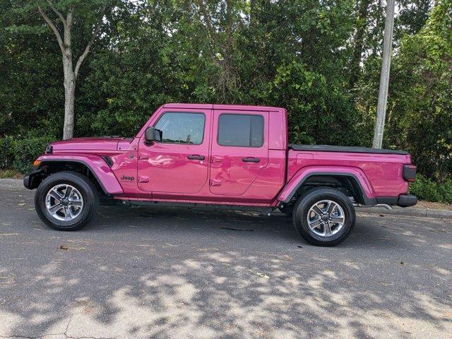 new 2024 Jeep Gladiator car, priced at $61,380