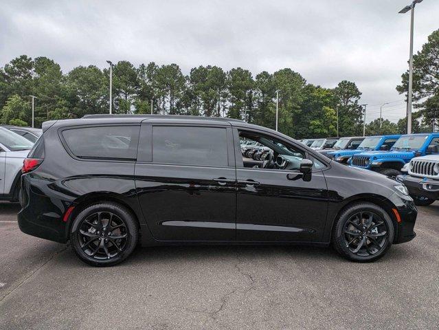 new 2024 Chrysler Pacifica car, priced at $57,755