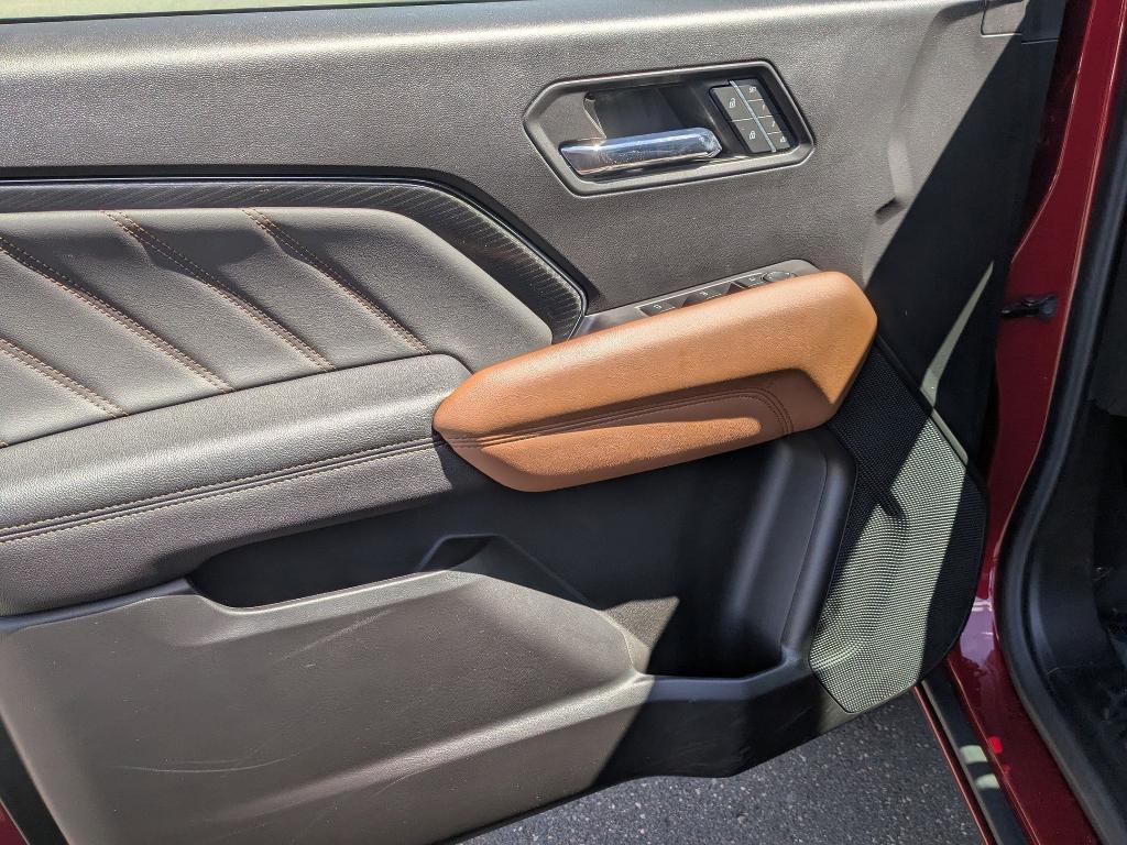 used 2023 GMC Canyon car, priced at $39,988