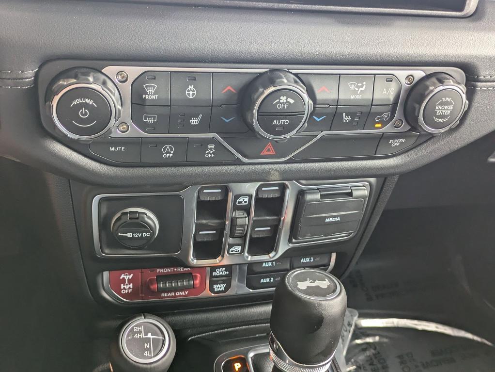 new 2025 Jeep Wrangler car, priced at $69,985