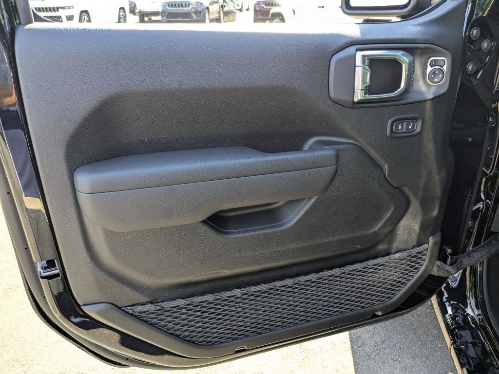 new 2025 Jeep Wrangler car, priced at $51,145