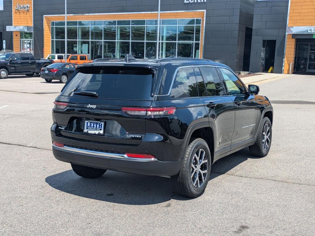 new 2025 Jeep Grand Cherokee car, priced at $50,010