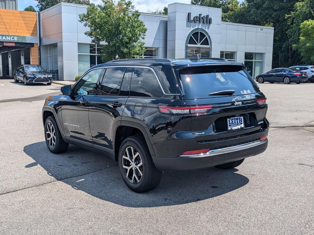 new 2025 Jeep Grand Cherokee car, priced at $50,010