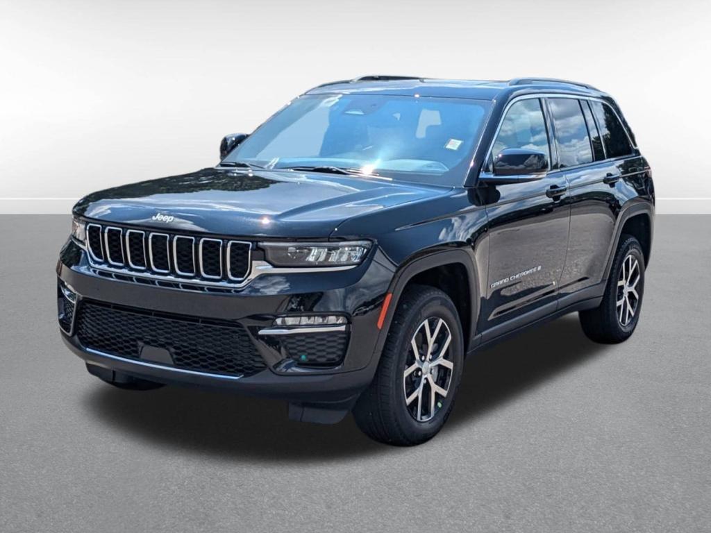 new 2025 Jeep Grand Cherokee car, priced at $50,010