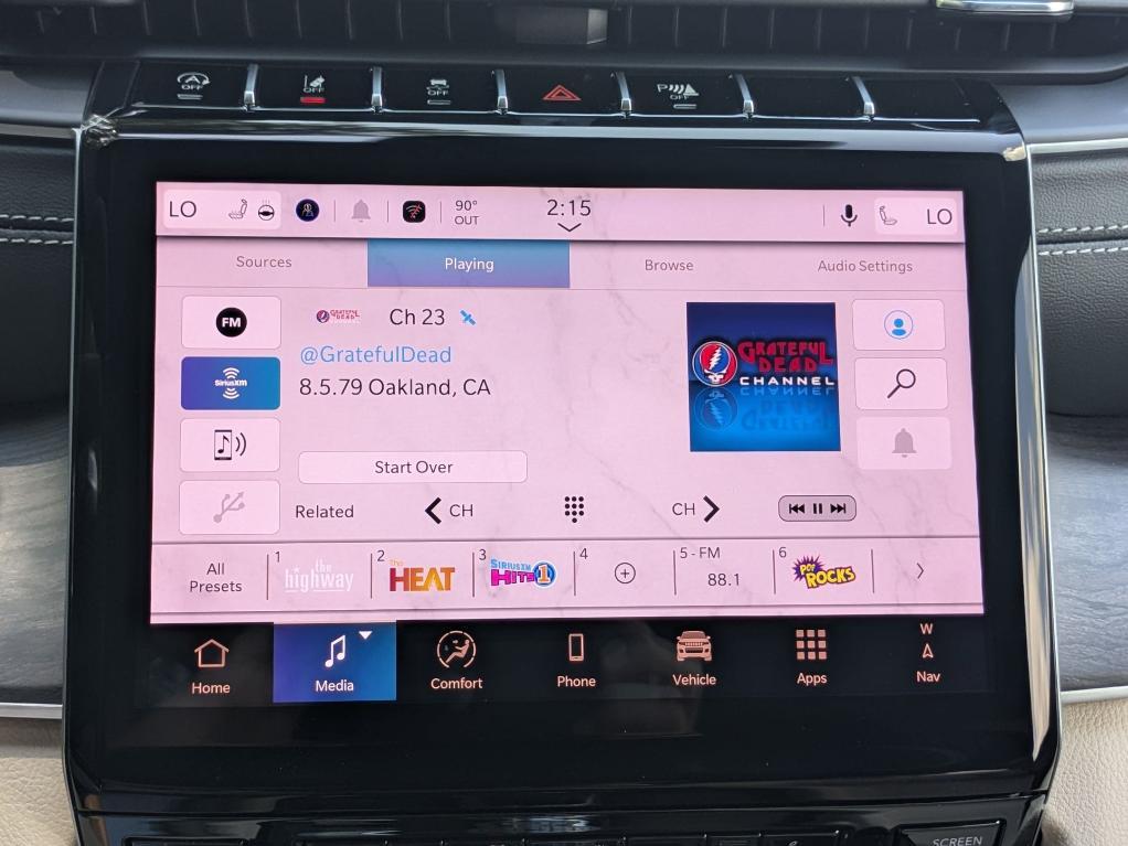 new 2025 Jeep Grand Cherokee car, priced at $50,010