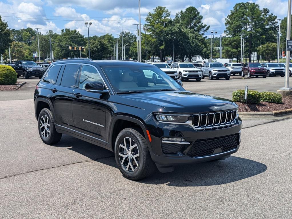 new 2025 Jeep Grand Cherokee car, priced at $50,010