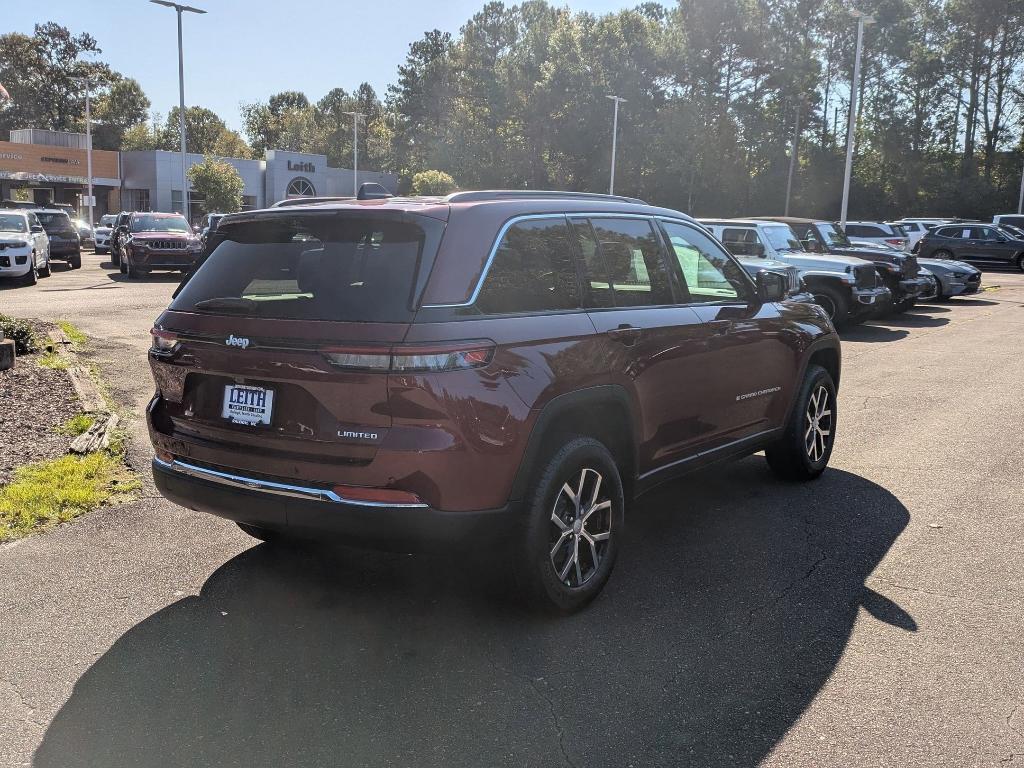 new 2025 Jeep Grand Cherokee car, priced at $50,935