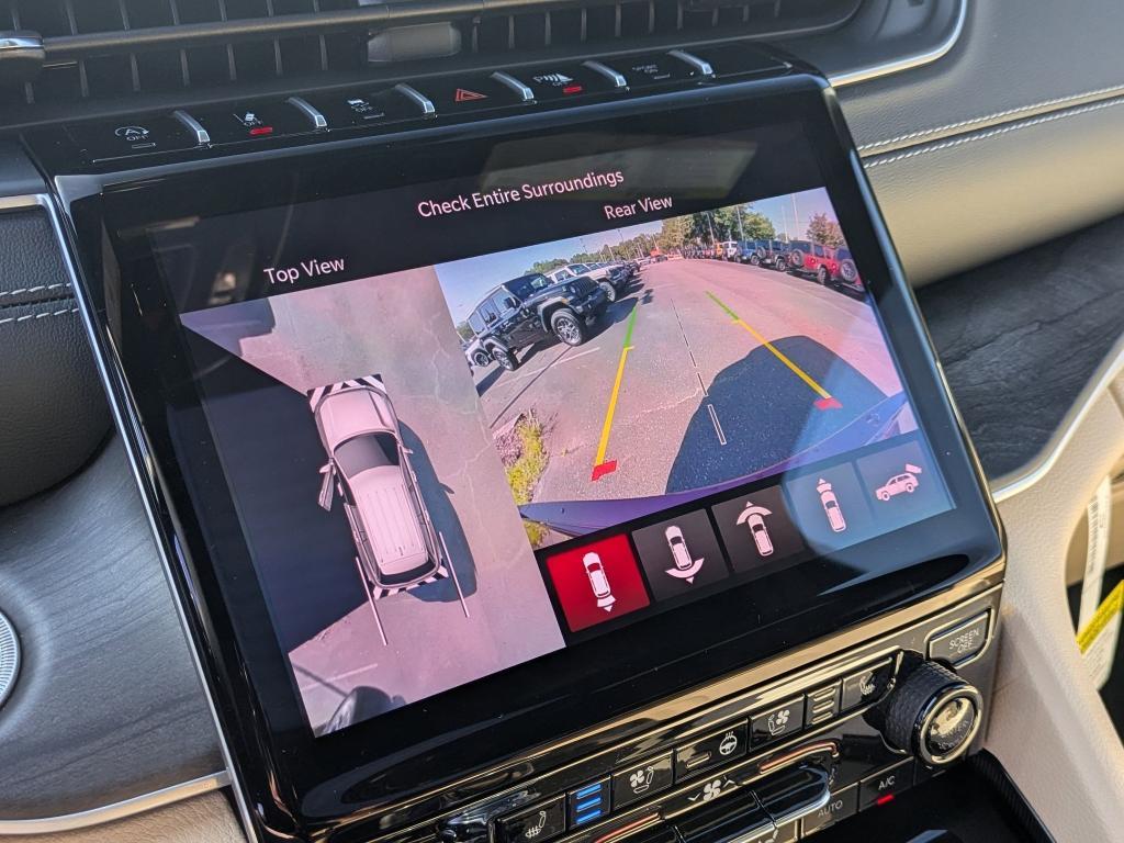 new 2025 Jeep Grand Cherokee car, priced at $50,935