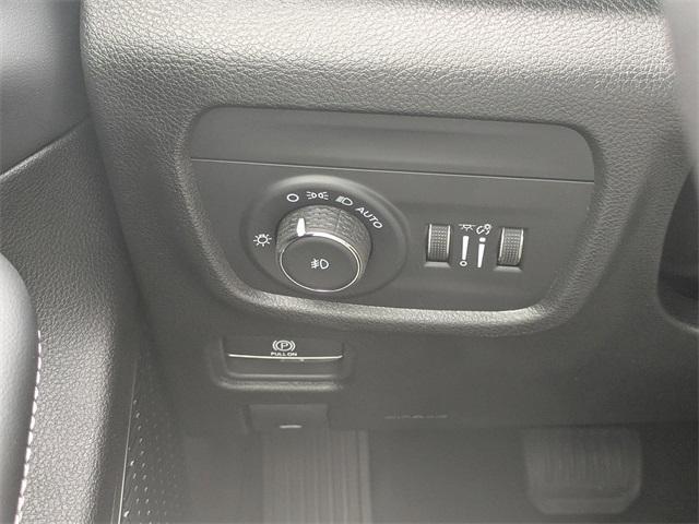 new 2025 Jeep Grand Cherokee L car, priced at $50,110