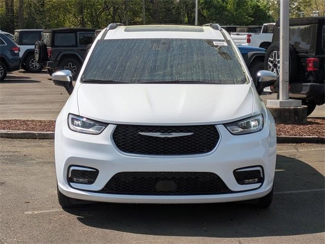 new 2025 Chrysler Pacifica Hybrid car, priced at $61,780