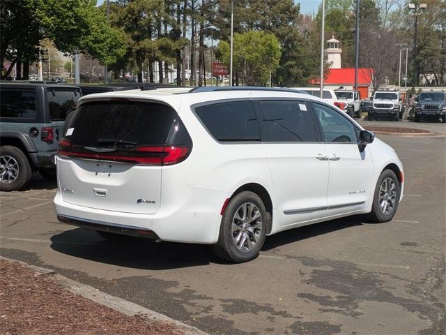 new 2025 Chrysler Pacifica Hybrid car, priced at $61,780