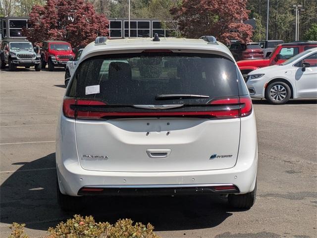 new 2025 Chrysler Pacifica Hybrid car, priced at $61,780