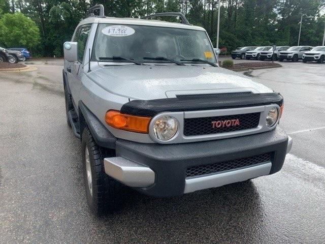 used 2007 Toyota FJ Cruiser car, priced at $9,988