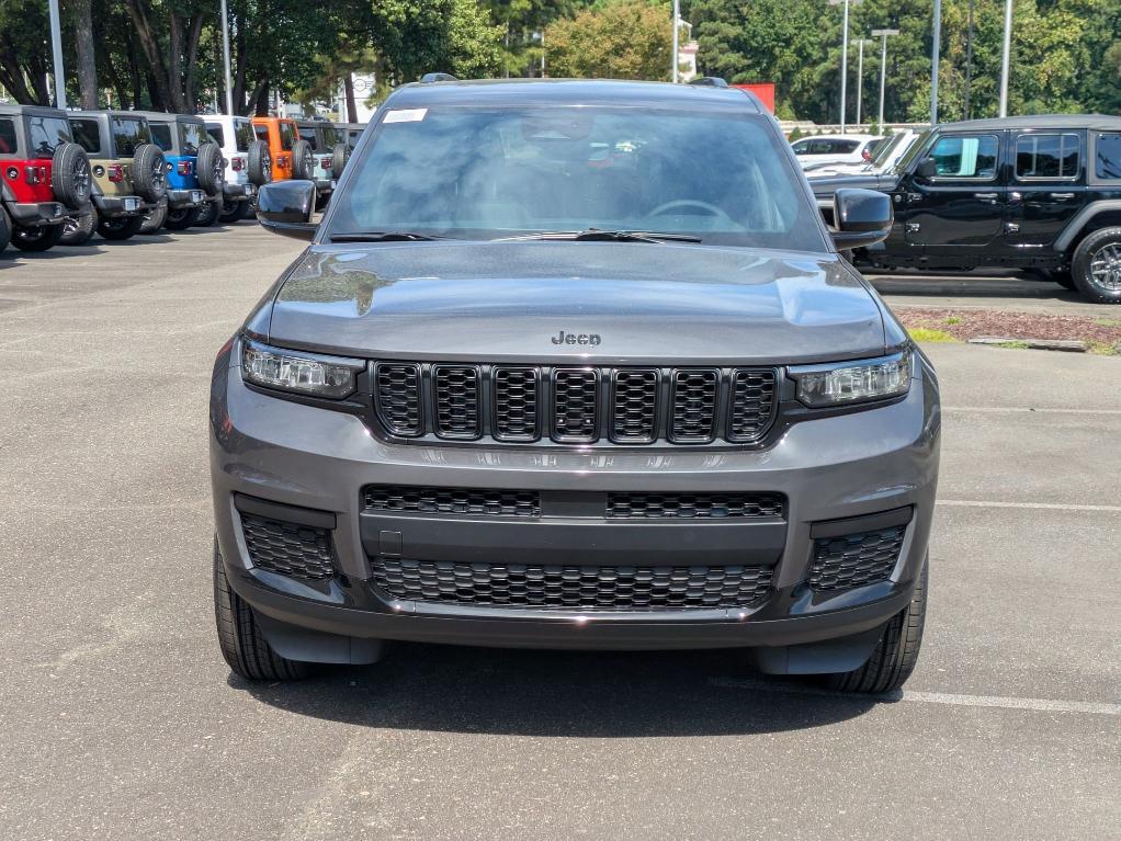 new 2025 Jeep Grand Cherokee L car, priced at $46,730
