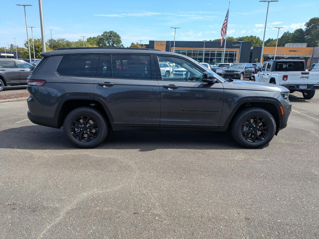new 2025 Jeep Grand Cherokee L car, priced at $46,730