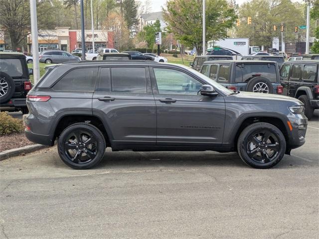 new 2025 Jeep Grand Cherokee car, priced at $53,660