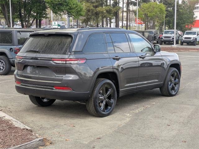 new 2025 Jeep Grand Cherokee car, priced at $53,660