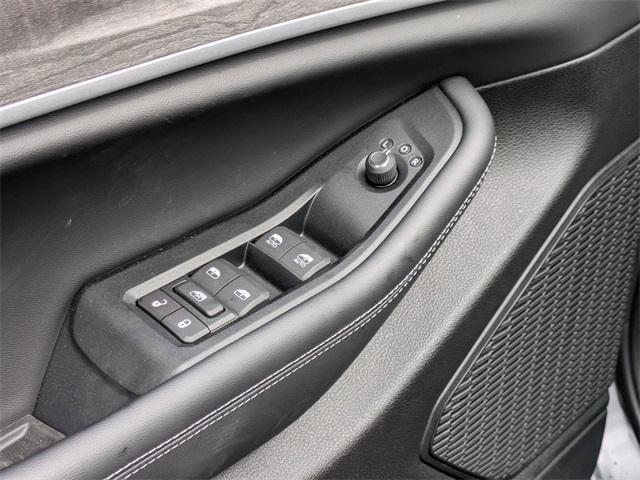 new 2025 Jeep Grand Cherokee car, priced at $53,660