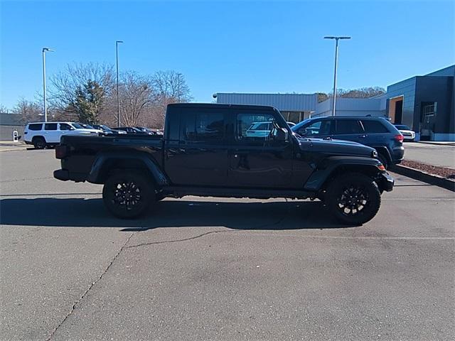 new 2025 Jeep Gladiator car, priced at $45,235